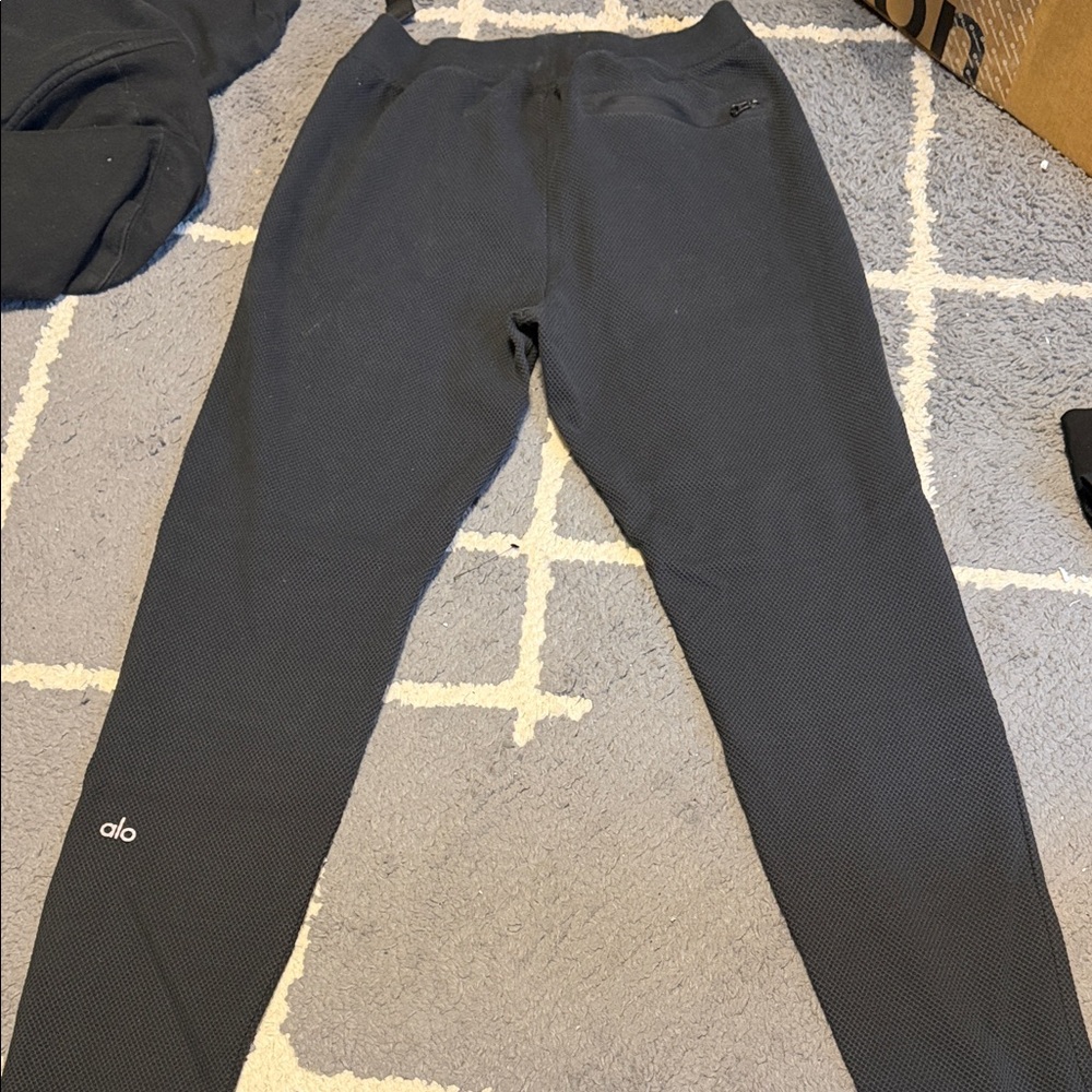 Alo black thermals